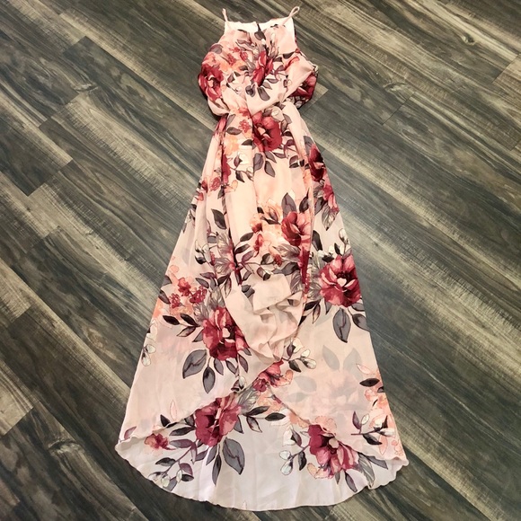 Scobe Dresses & Skirts - BNWT Scobe Open Back Ruffle Hem Floral Maxi Dress